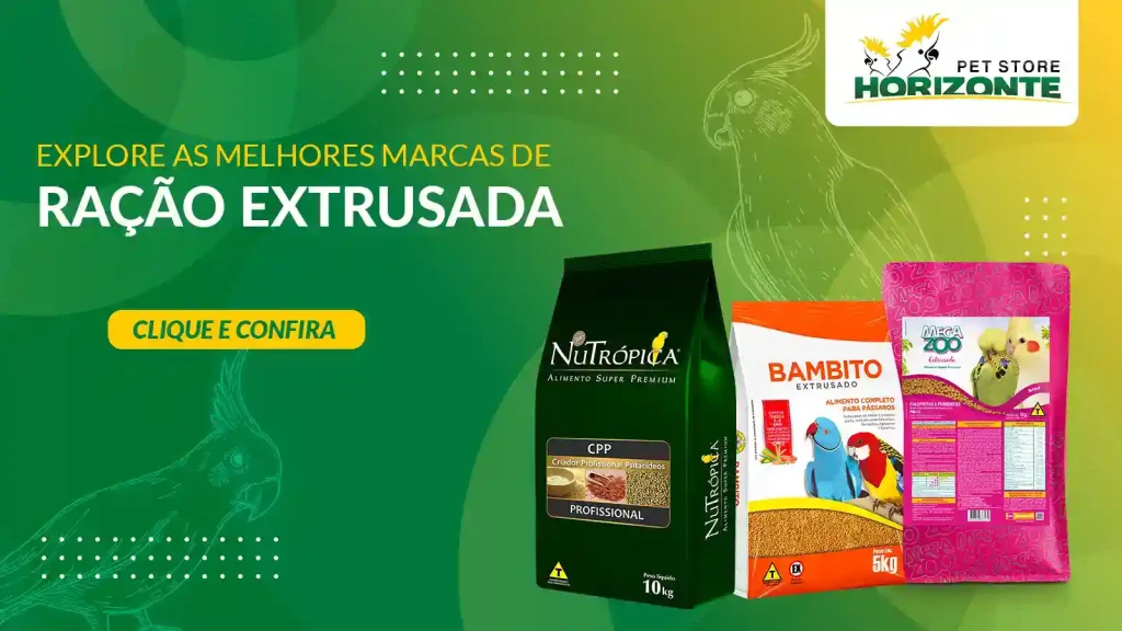 banner horizontal promocional de rações para pássaros, fundo verde com títulos em branco escrito "as melhores marcas de ração extrusada" e na lateral esquerda há a foto de três embalagens de ração das marcas Bambito, Nutrópica e Reino das Aves